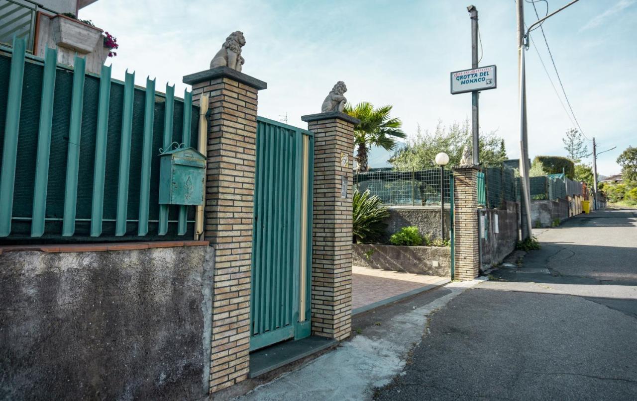 Grotta Del Monaco Bed and Breakfast Pedara Εξωτερικό φωτογραφία