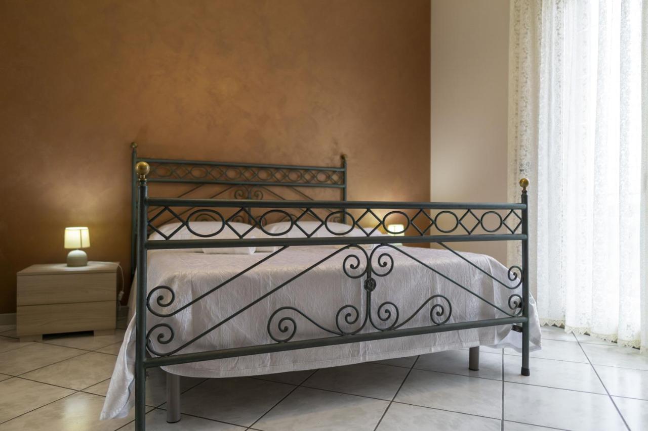 Grotta Del Monaco Bed and Breakfast Pedara Εξωτερικό φωτογραφία