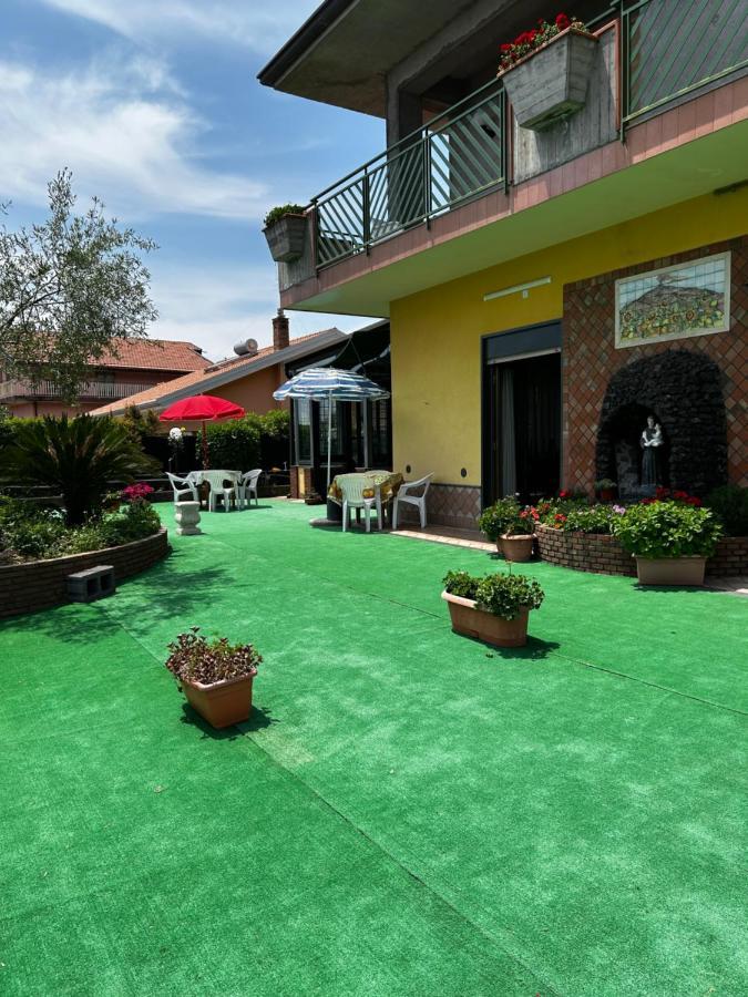 Grotta Del Monaco Bed and Breakfast Pedara Εξωτερικό φωτογραφία