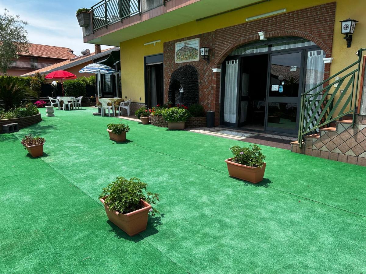 Grotta Del Monaco Bed and Breakfast Pedara Εξωτερικό φωτογραφία