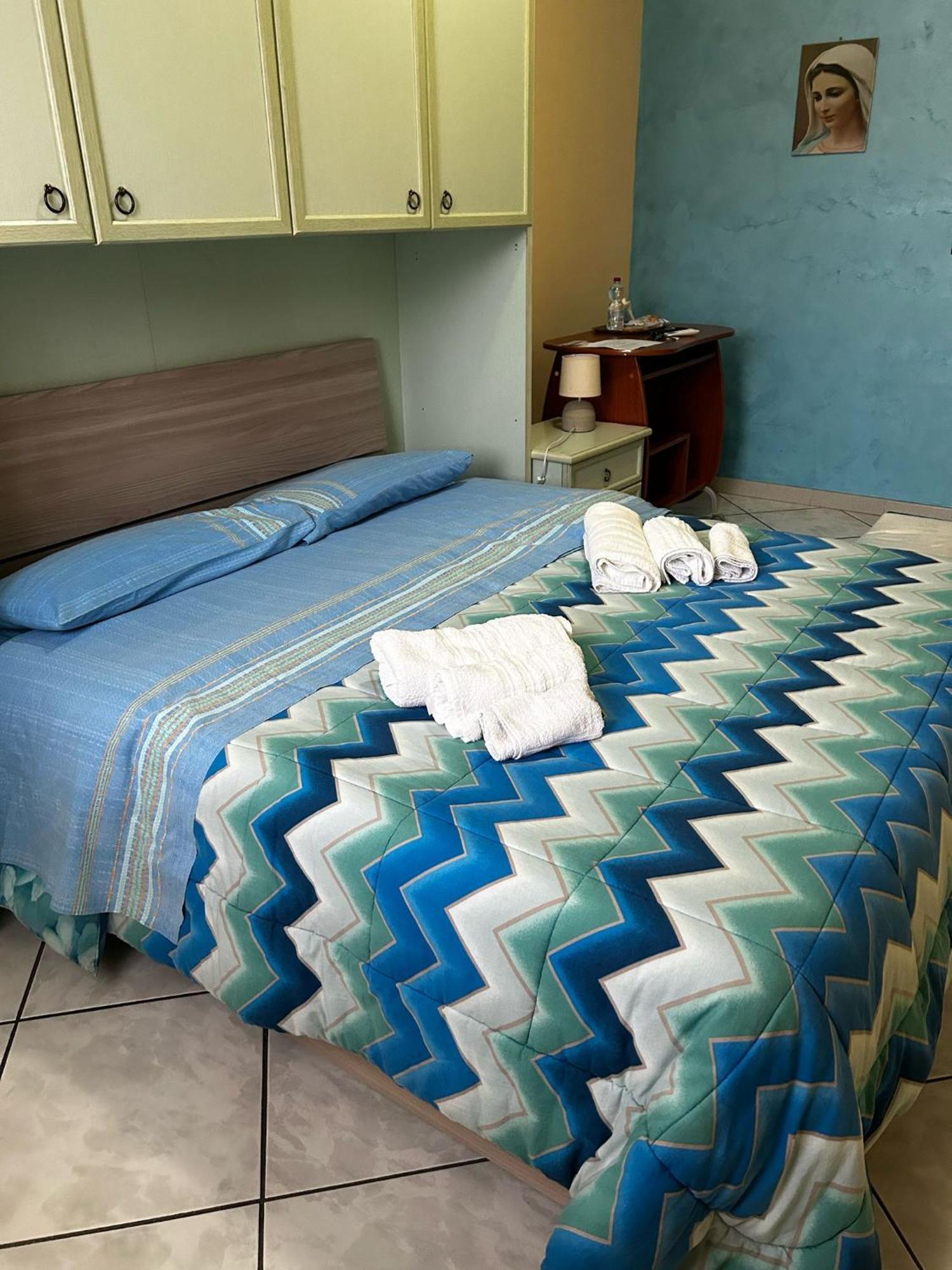 Grotta Del Monaco Bed and Breakfast Pedara Δωμάτιο φωτογραφία